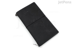 TRAVELER'S COMPANY TRAVELER'S notebook Starter Kit - Regular Size - Black Leather