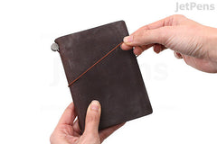 TRAVELER'S COMPANY TRAVELER'S notebook Starter Kit - Passport Size - Brown Leather